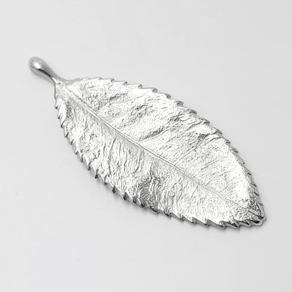 [TITASY] Pewter Chopstick Rest, Spoon Rest, Knife Rest – Tea Leaf (CR-02T)
